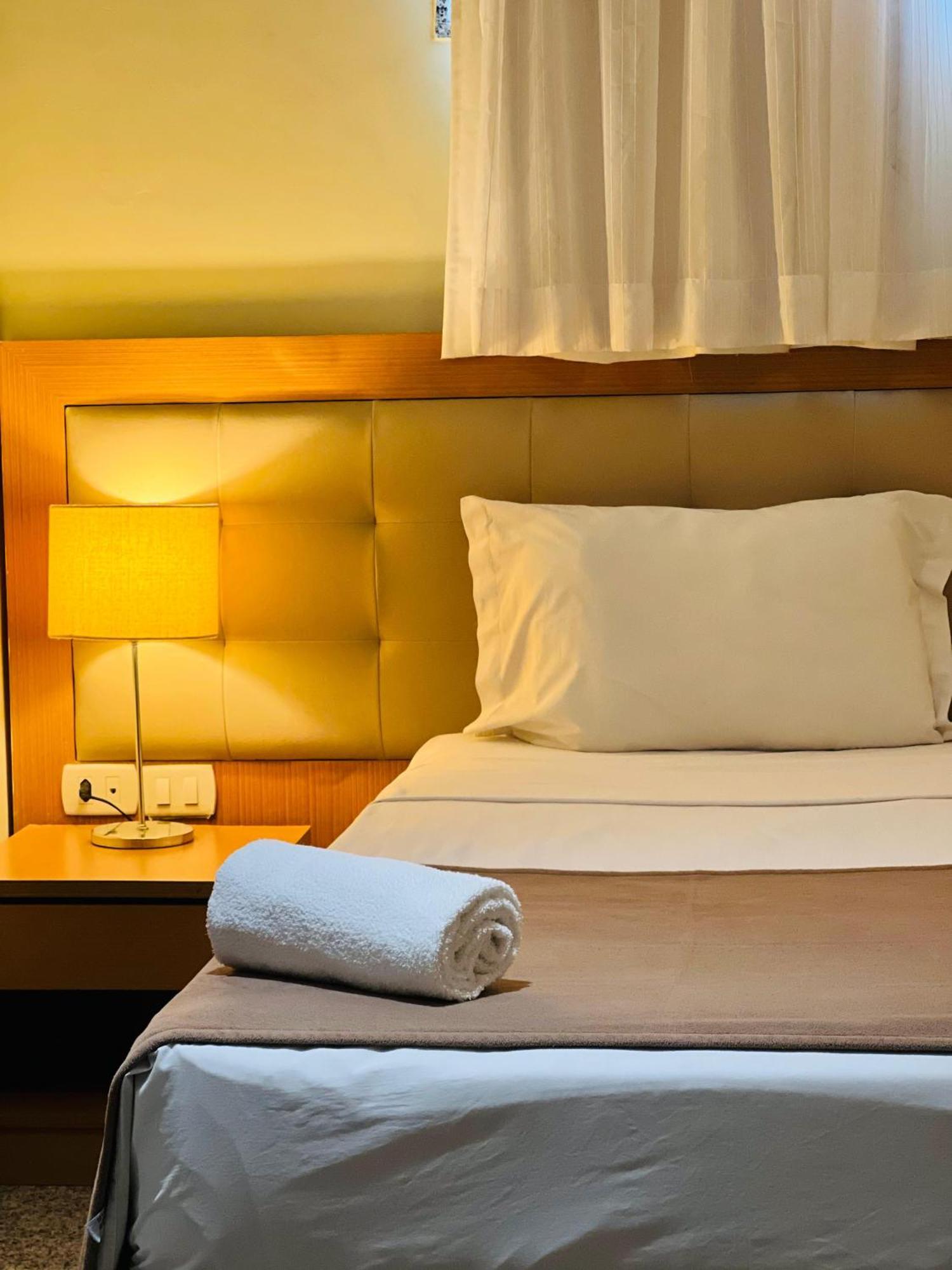 Royal Urban Macaé Hotel Bagian luar foto